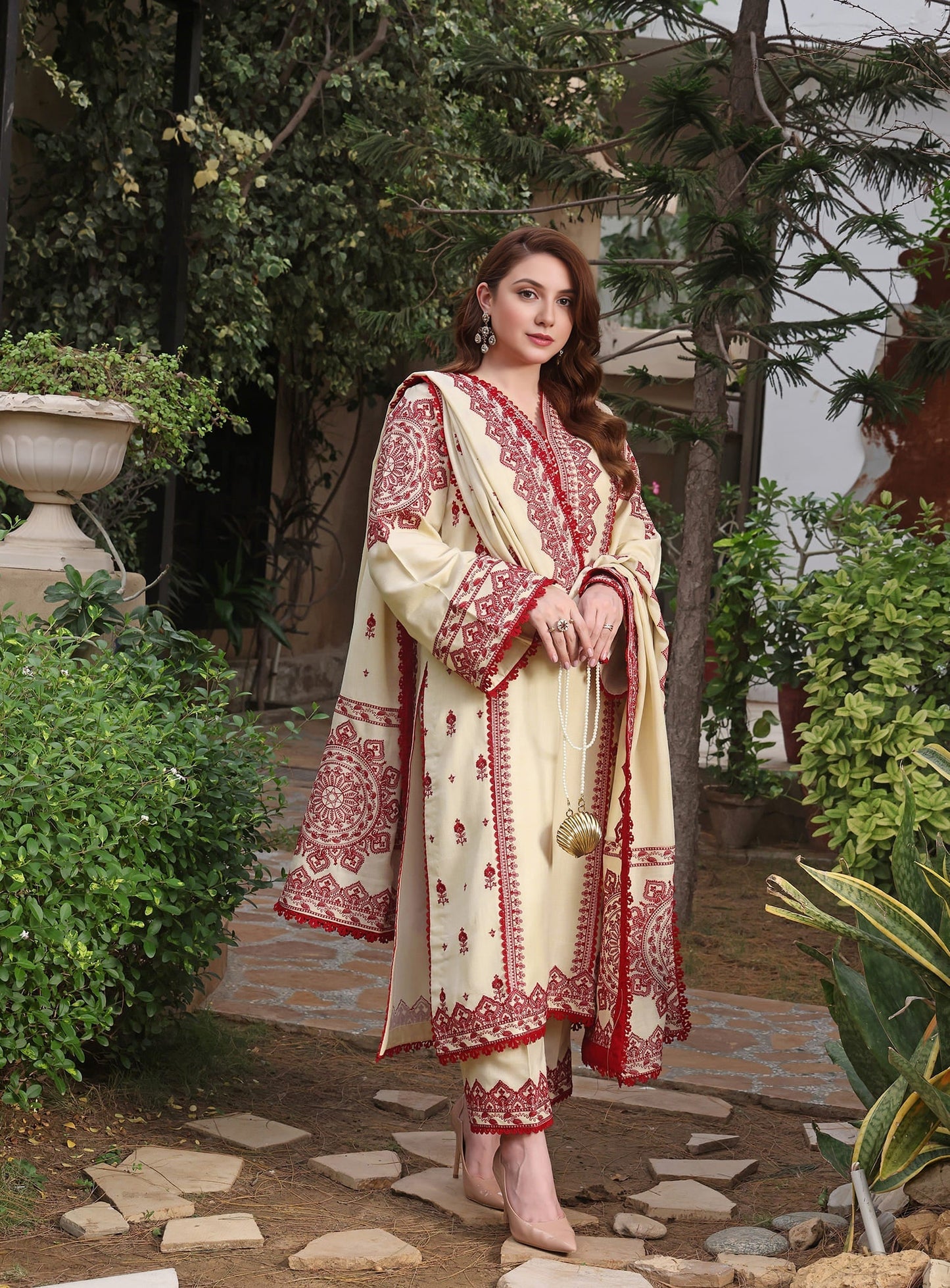 Nooré EMBROIDERY 3PC