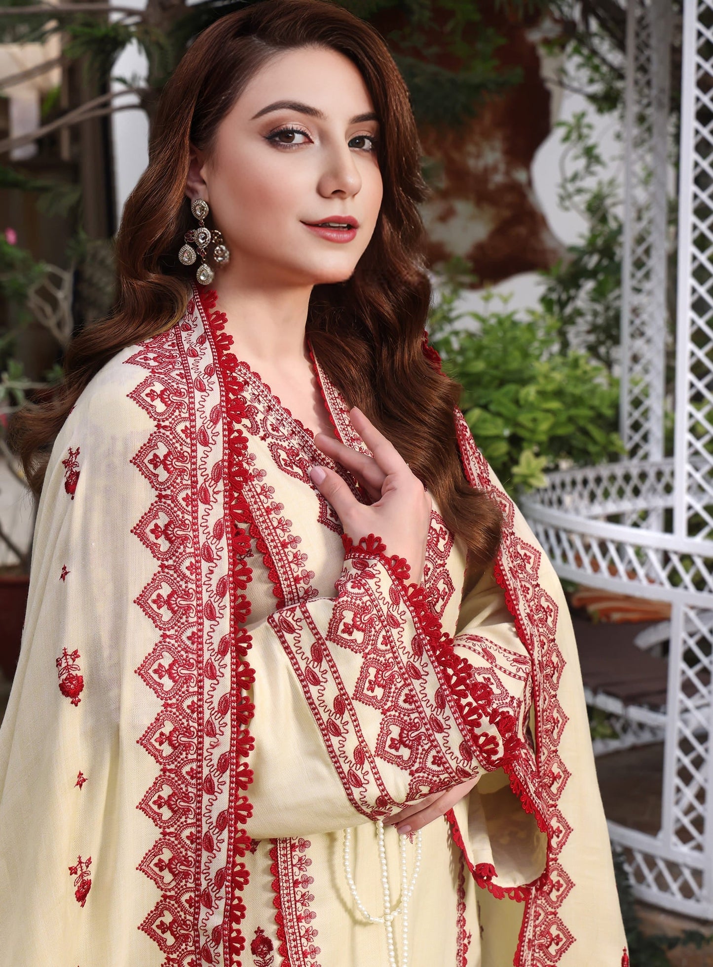 Nooré EMBROIDERY 3PC